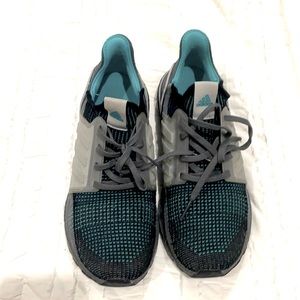 Men’s Adidas Boost 10